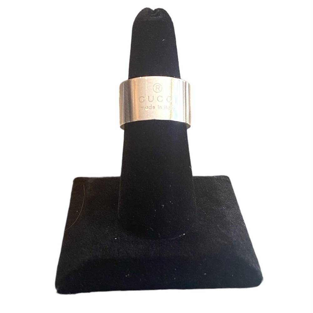 Authentic Gucci Signature Silver Band Ring - Size 6 3/4